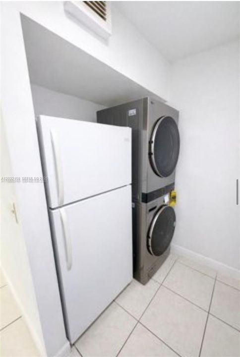En Renta: $2,300 (2 camas, 2 baños, 750 Pies cuadrados)