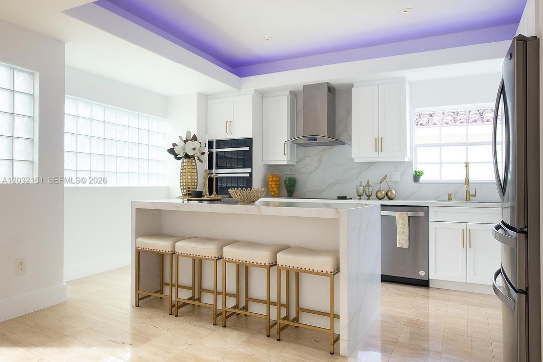 For Sale: $1,300,000 (5 beds, 3 baths, 4042 Square Feet)