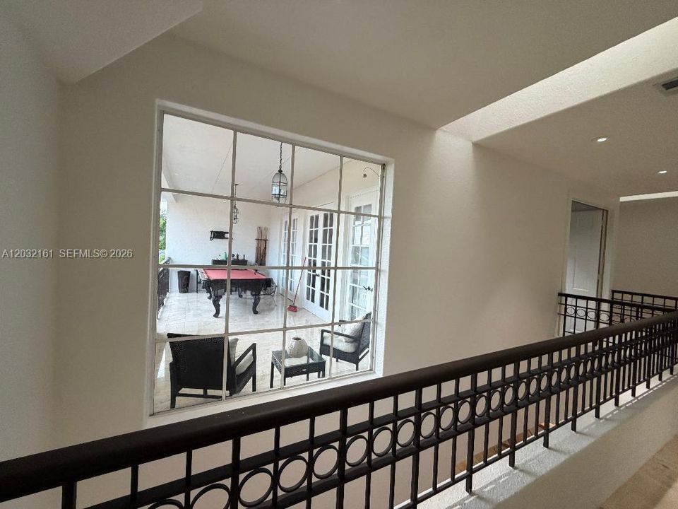 For Sale: $1,300,000 (5 beds, 3 baths, 4042 Square Feet)
