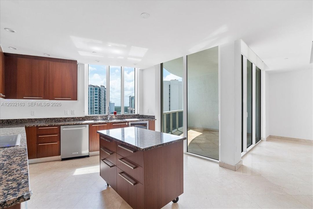 For Sale: $1,985,000 (3 beds, 3 baths, 2327 Square Feet)