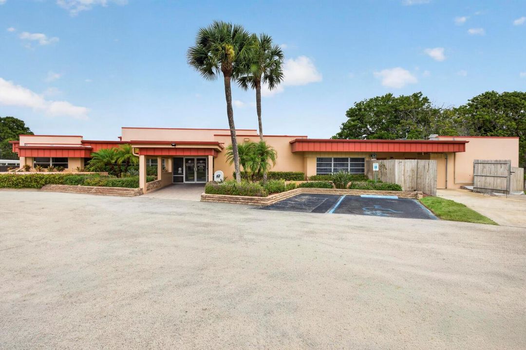 1 Lake Vista Trail #207-024