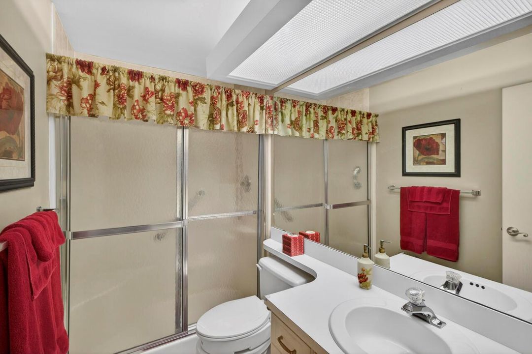 1 Lake Vista Trail #207-016