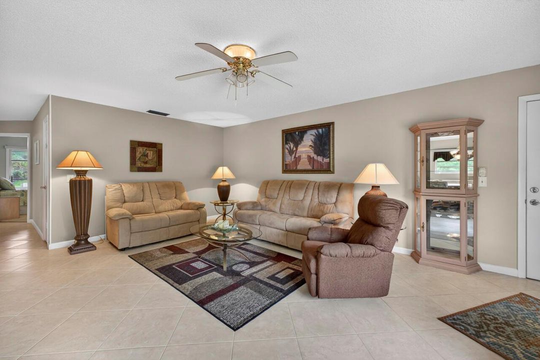 1 Lake Vista Trail #207-004