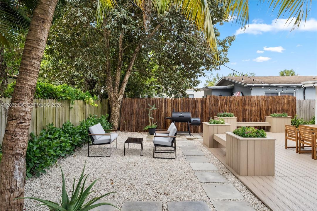 For Rent: $4,500 (4 beds, 2 baths, 1488 Square Feet)