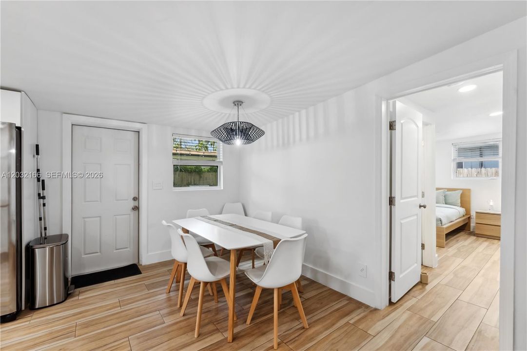 For Rent: $4,500 (4 beds, 2 baths, 1488 Square Feet)