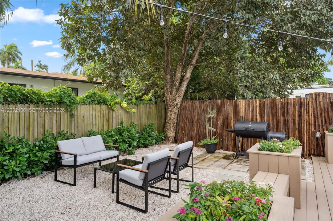 For Rent: $4,500 (4 beds, 2 baths, 1488 Square Feet)
