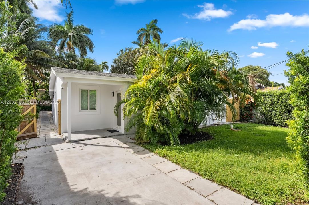 For Rent: $4,500 (4 beds, 2 baths, 1488 Square Feet)