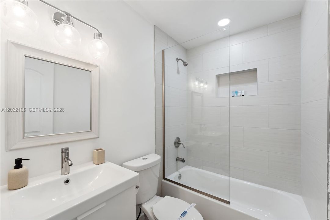 For Rent: $4,500 (4 beds, 2 baths, 1488 Square Feet)