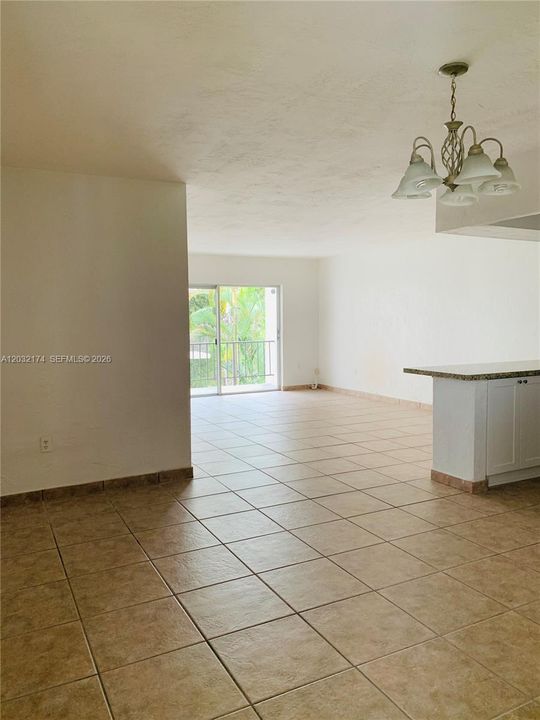 For Rent: $2,600 (2 beds, 2 baths, 1040 Square Feet)