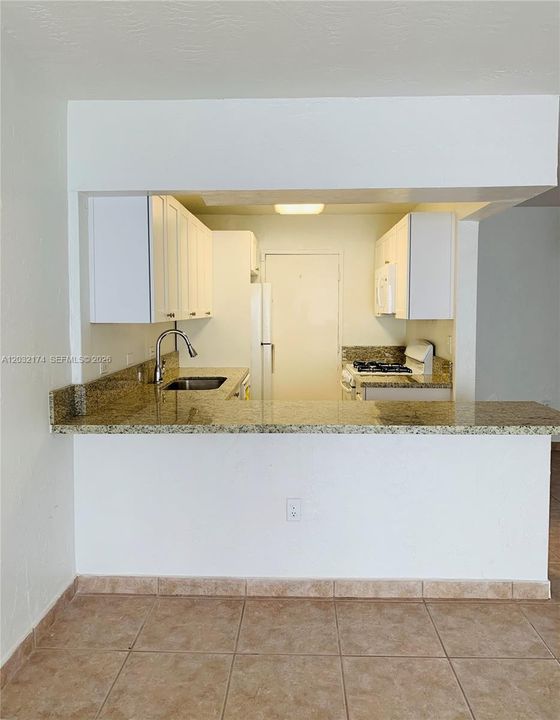 For Rent: $2,600 (2 beds, 2 baths, 1040 Square Feet)