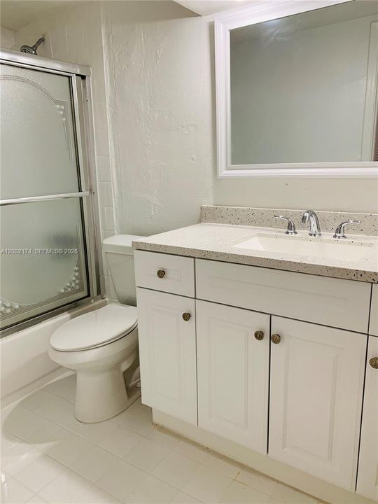 For Rent: $2,600 (2 beds, 2 baths, 1040 Square Feet)