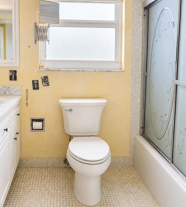 Main Bathroom 2