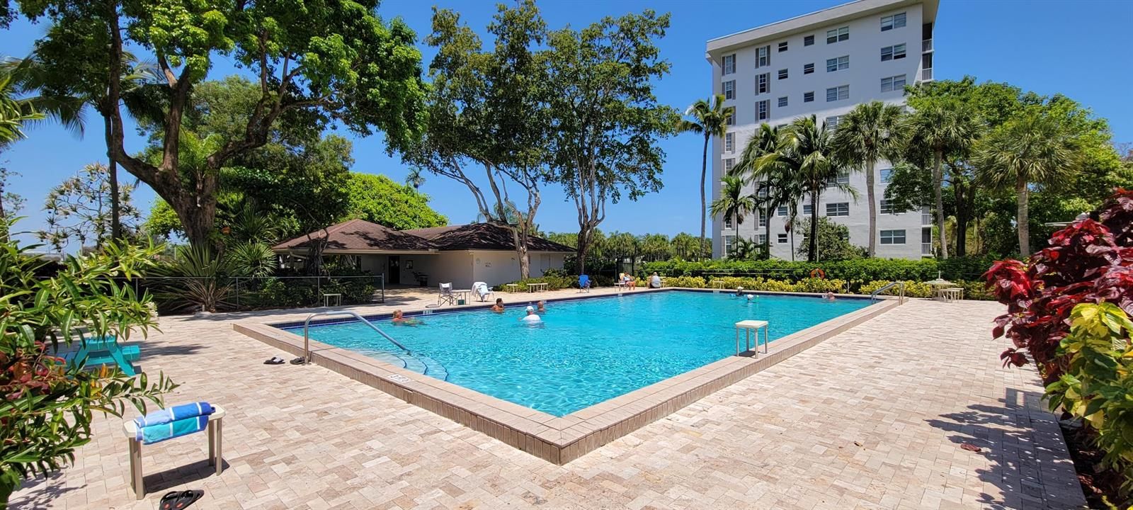 pool 2