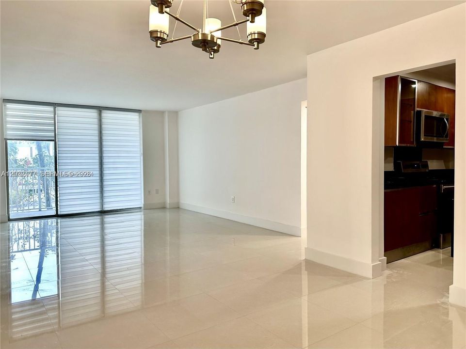 For Rent: $2,499 (2 beds, 2 baths, 1220 Square Feet)