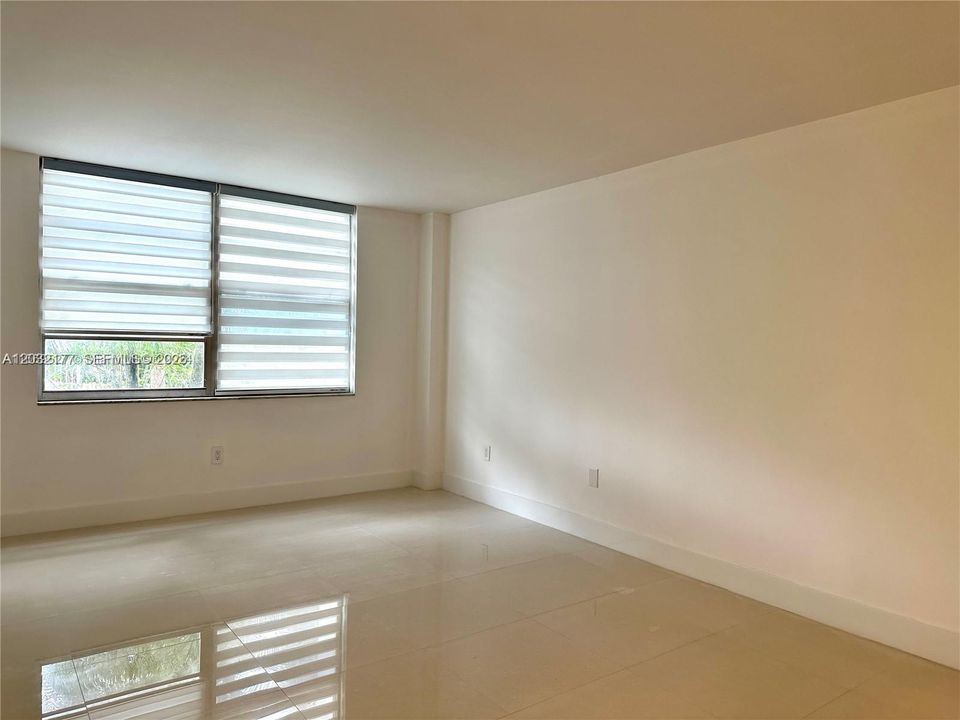 For Rent: $2,499 (2 beds, 2 baths, 1220 Square Feet)