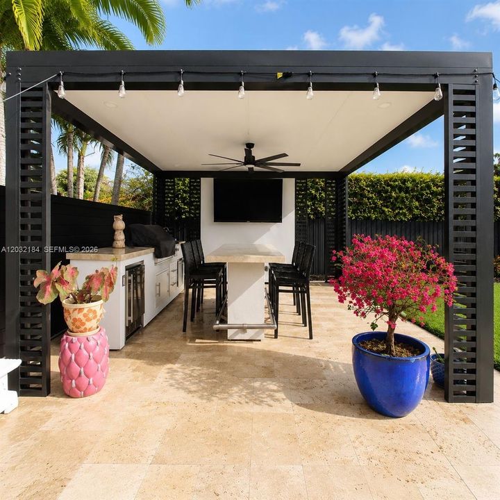 For Sale: $1,300,000 (5 beds, 3 baths, 2830 Square Feet)