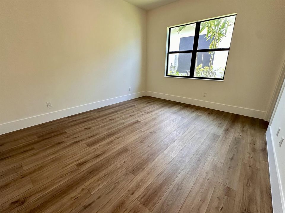 Lot 5 1st Floor Guest Suite