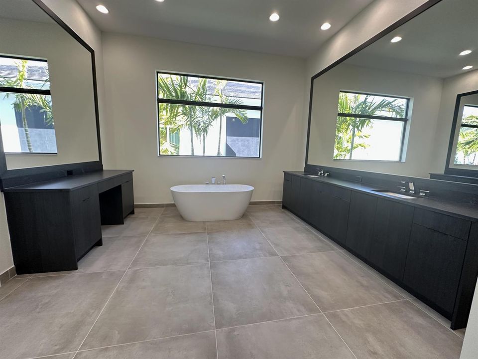Master Bath 4