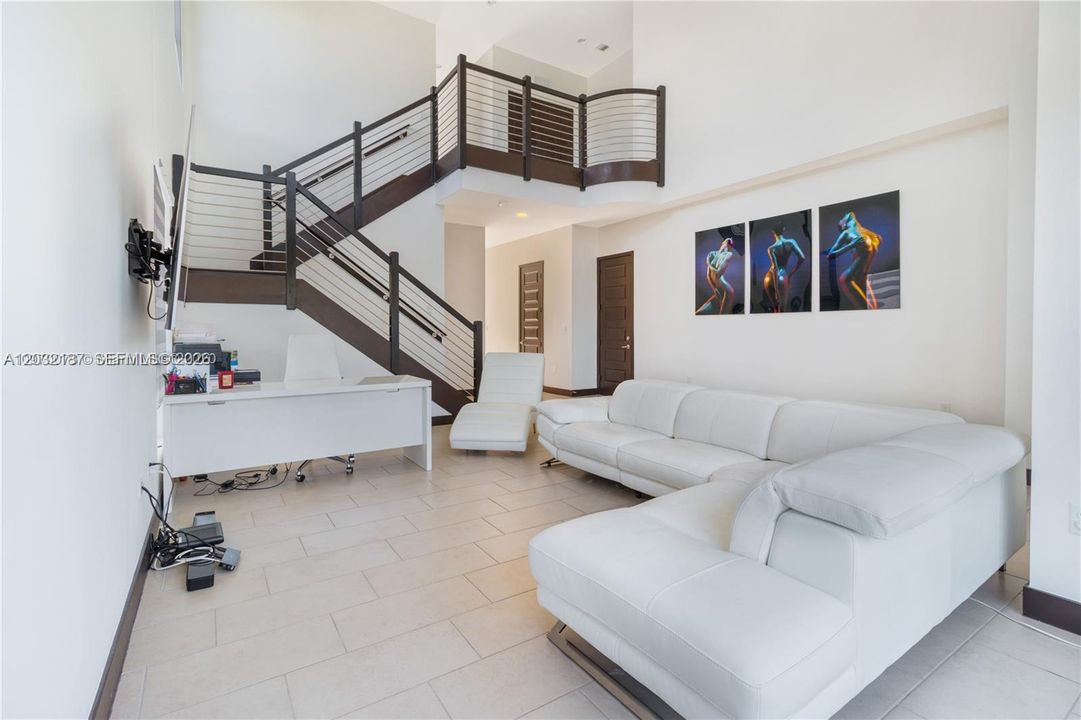 В аренду: $5,500 (5 спален, 3 ванн, 3082 Квадратных фут)