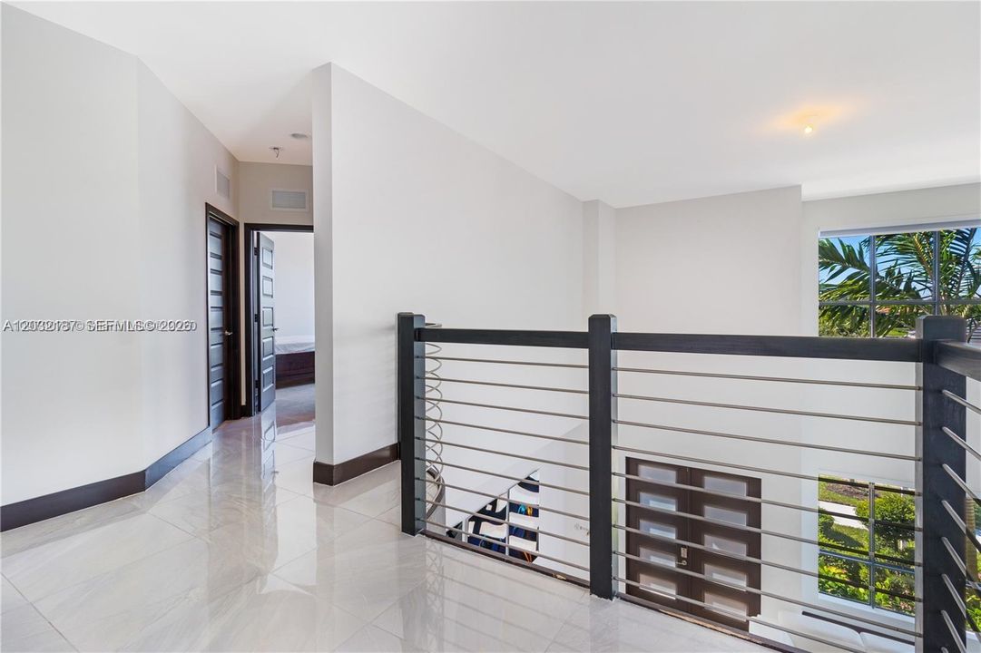 В аренду: $5,500 (5 спален, 3 ванн, 3082 Квадратных фут)