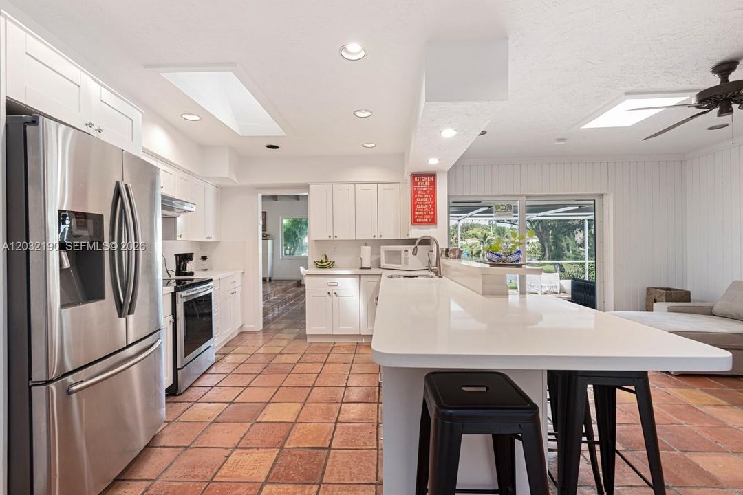 For Rent: $4,200 (2 beds, 2 baths, 2292 Square Feet)