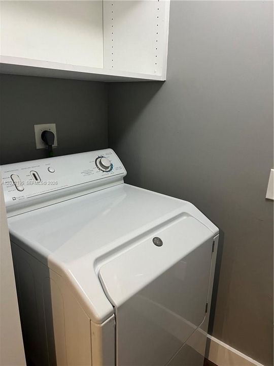 For Rent: $2,650 (3 beds, 2 baths, 1255 Square Feet)