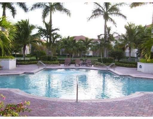 For Rent: $2,650 (3 beds, 2 baths, 1255 Square Feet)