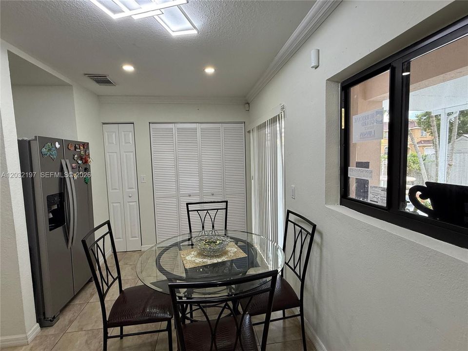 For Sale: $490,000 (3 beds, 2 baths, 1528 Square Feet)