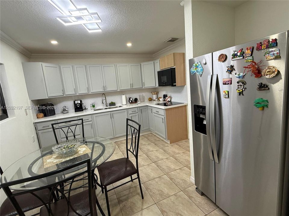 For Sale: $490,000 (3 beds, 2 baths, 1528 Square Feet)
