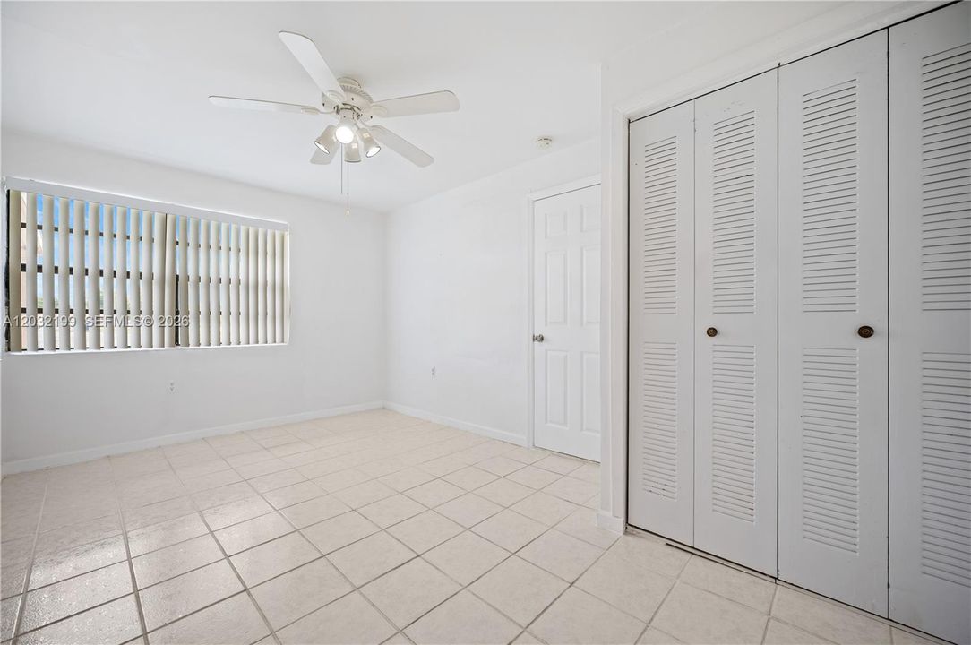 For Sale: $475,000 (3 beds, 1 baths, 966 Square Feet)
