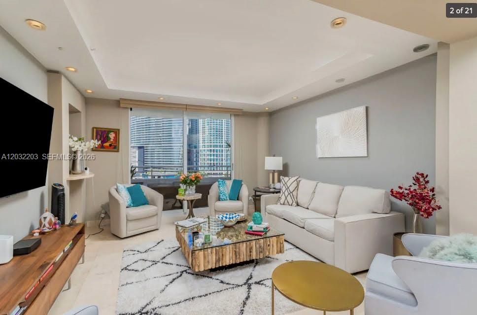 For Rent: $5,600 (2 beds, 2 baths, 1280 Square Feet)