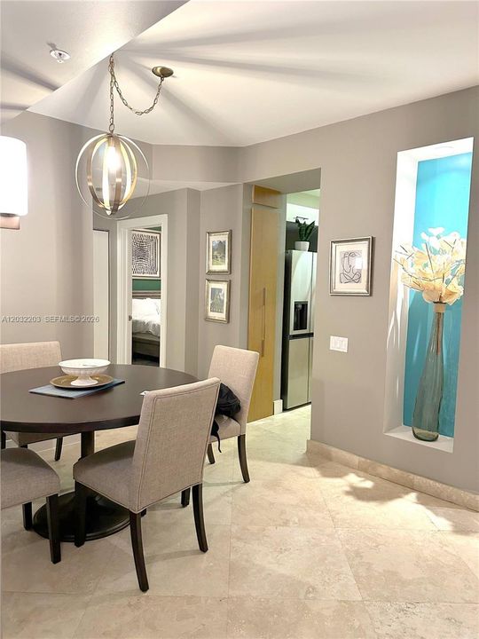 For Rent: $5,600 (2 beds, 2 baths, 1280 Square Feet)