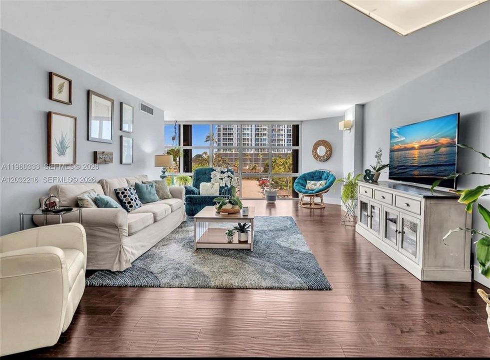 For Rent: $4,700 (2 beds, 2 baths, 1805 Square Feet)