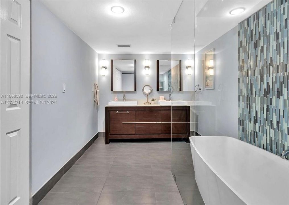 For Rent: $4,700 (2 beds, 2 baths, 1805 Square Feet)