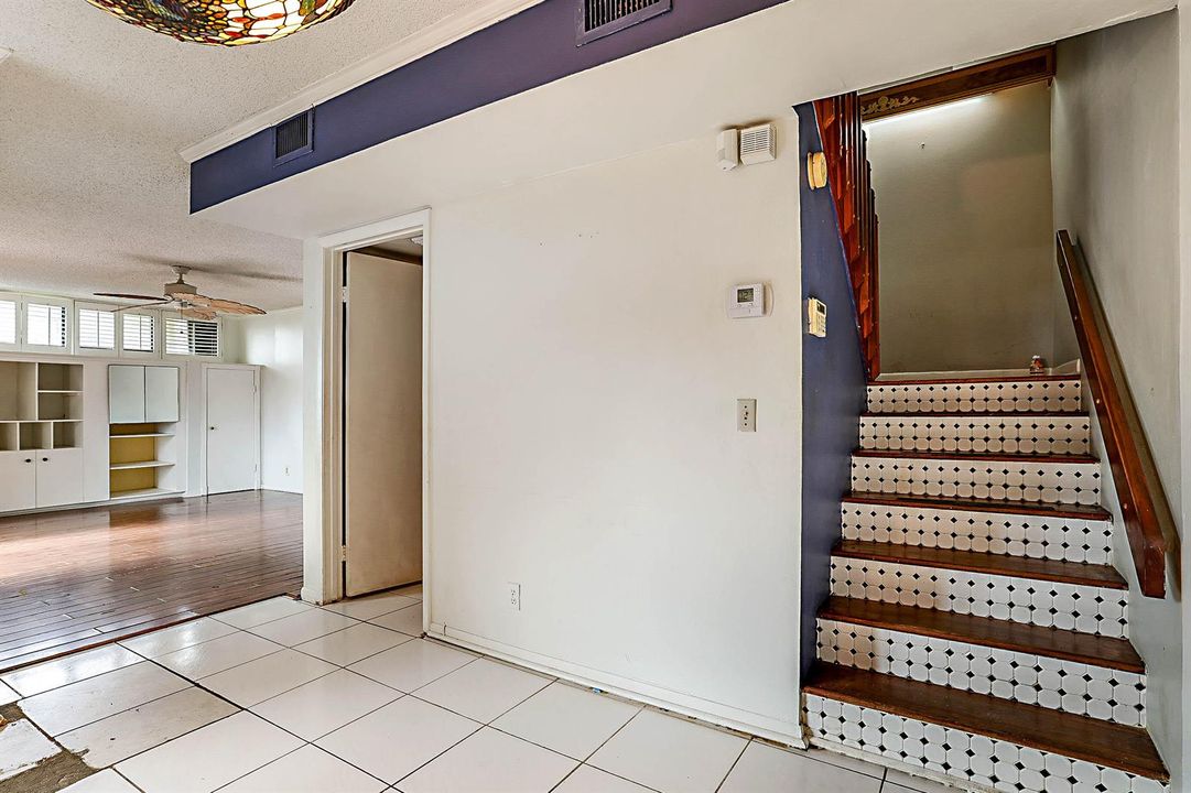 3665 Victoria Drive-9