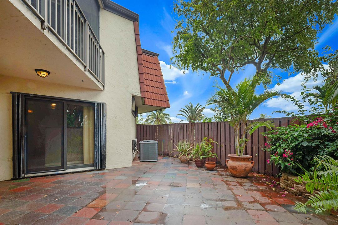 3665 Victoria Drive-29