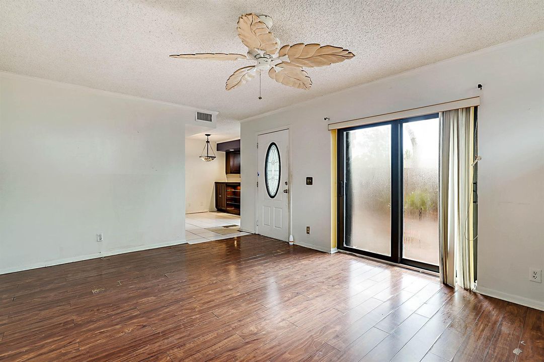 3665 Victoria Drive-4