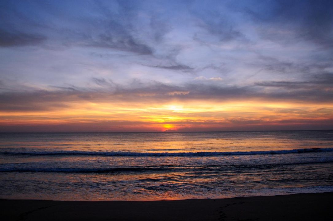 Ocean sunrise