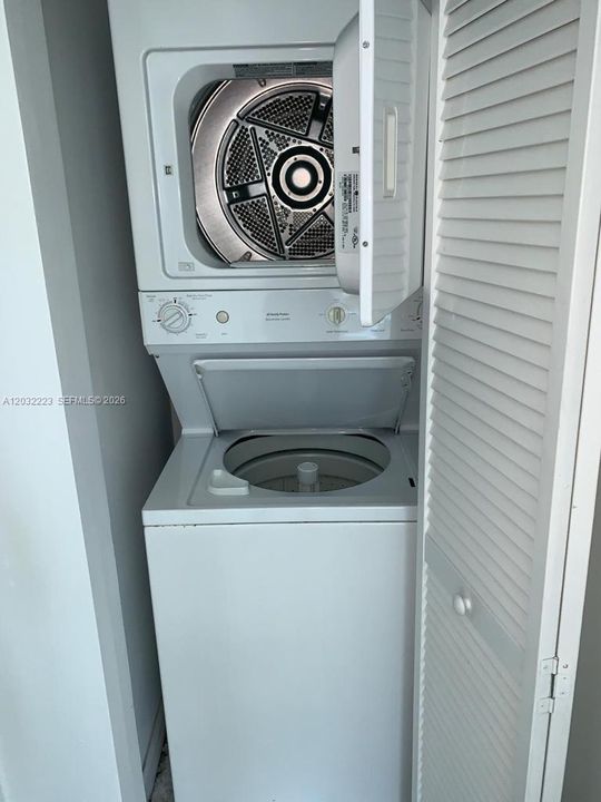 For Rent: $3,100 (1 beds, 1 baths, 704 Square Feet)