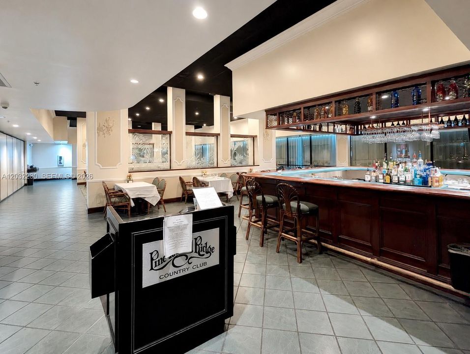 Clubhouse Restaurant