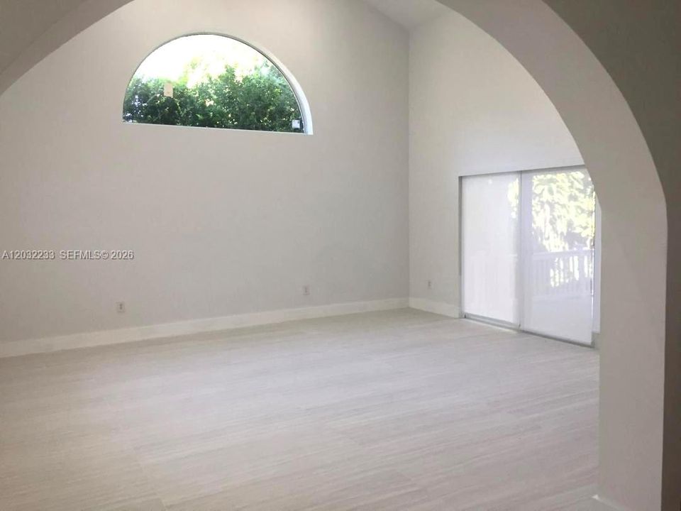 For Rent: $6,700 (4 beds, 3 baths, 2815 Square Feet)