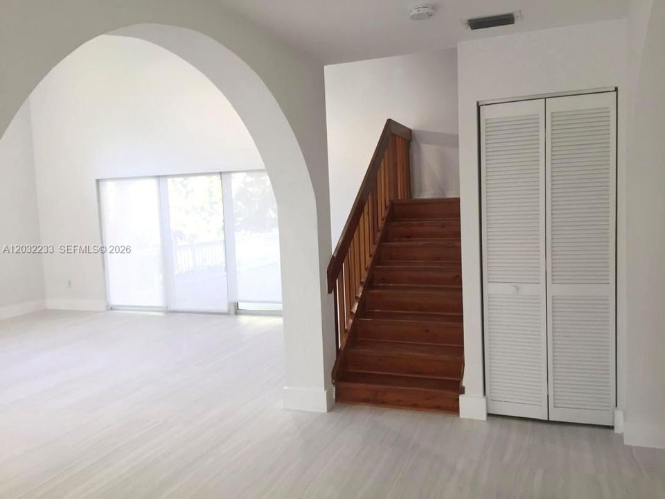 For Rent: $6,700 (4 beds, 3 baths, 2815 Square Feet)