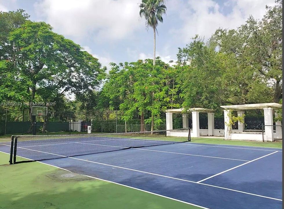 For Rent: $6,700 (4 beds, 3 baths, 2815 Square Feet)