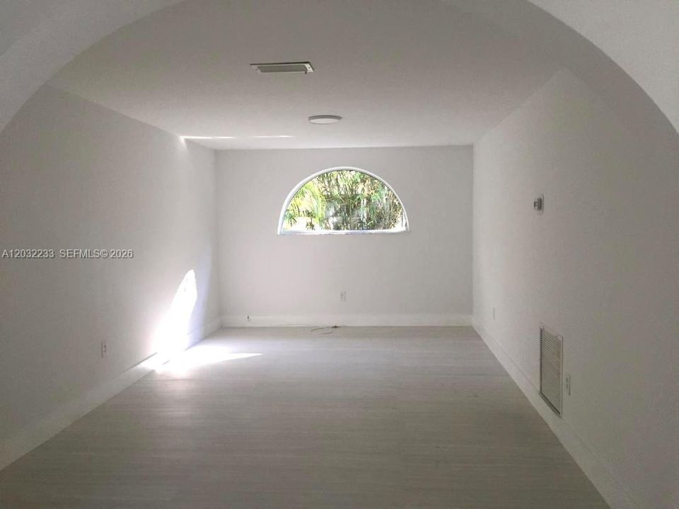 For Rent: $6,700 (4 beds, 3 baths, 2815 Square Feet)
