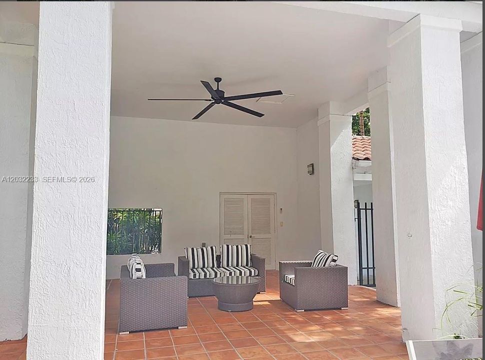 For Rent: $6,700 (4 beds, 3 baths, 2815 Square Feet)