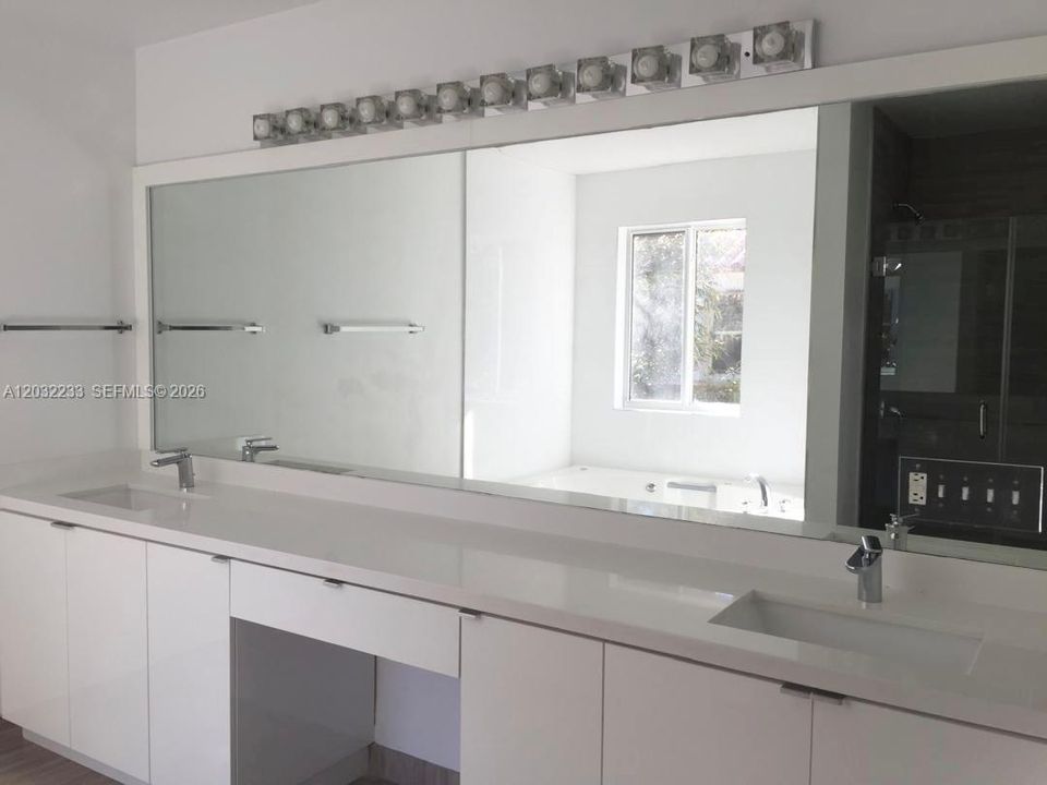 For Rent: $6,700 (4 beds, 3 baths, 2815 Square Feet)