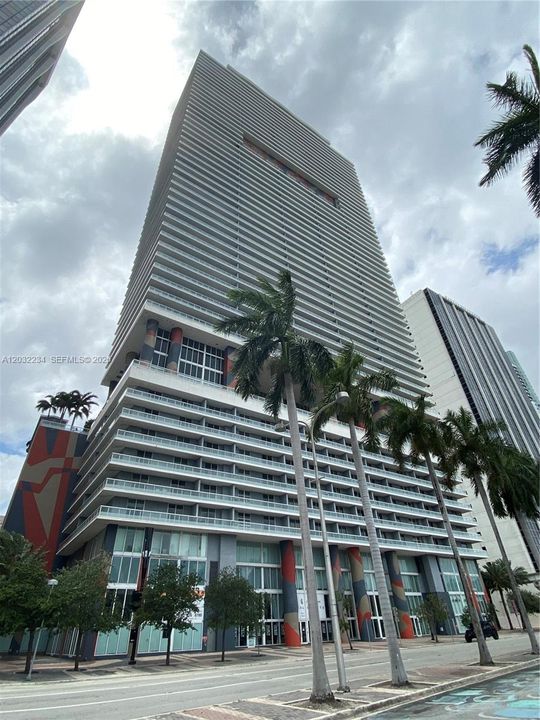 For Rent: $6,300 (3 beds, 2 baths, 1789 Square Feet)