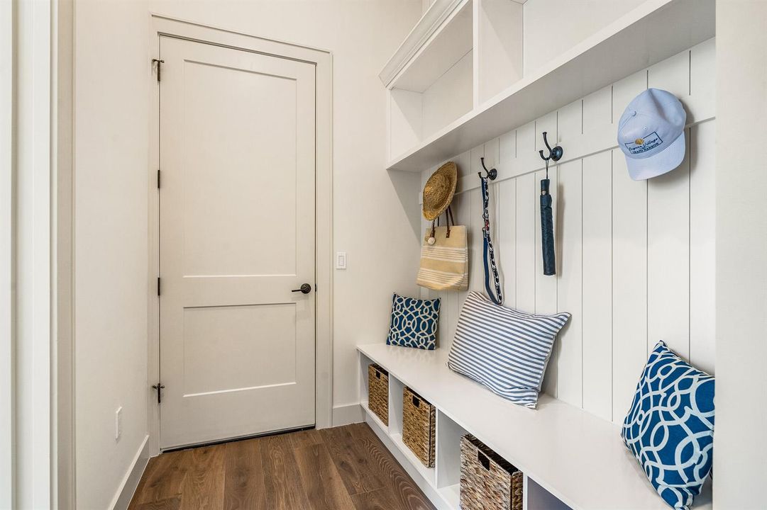 4842 South Harbor Drive - Staged-159