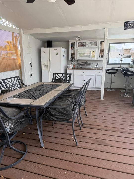 For Sale: $660,000 (4 beds, 3 baths, 1761 Square Feet)
