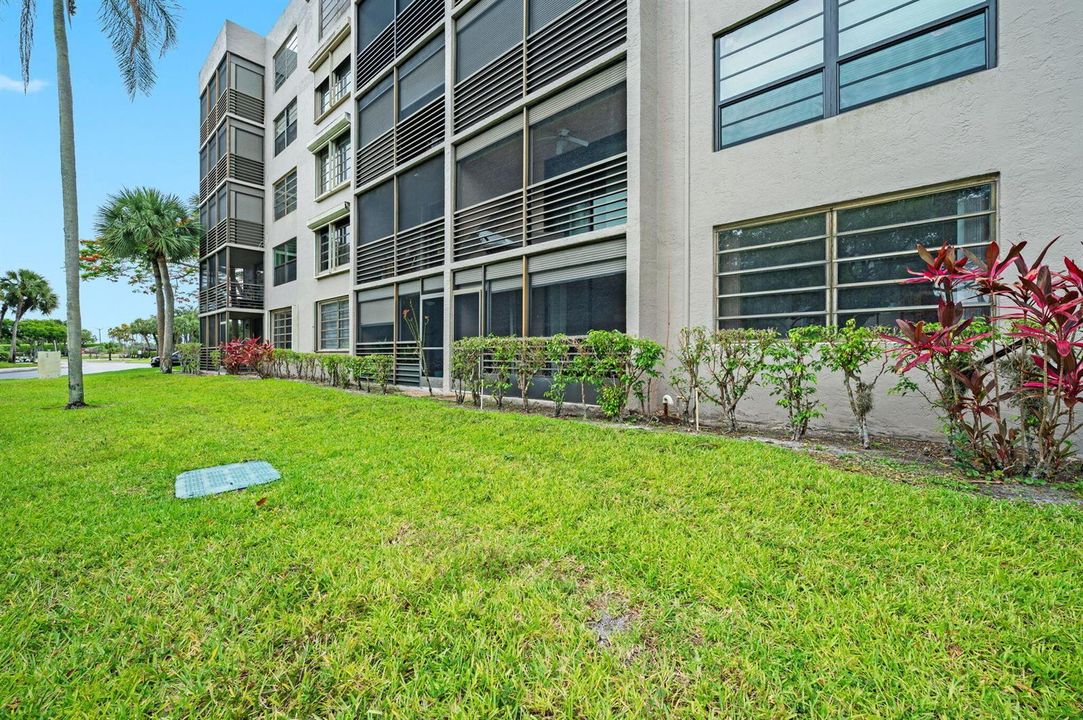 29-web-or-mls-900-colony-point-cir-121